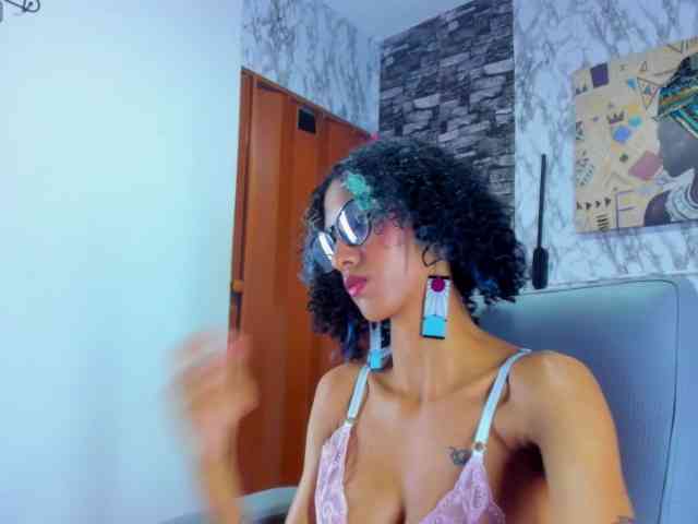 queencuarxxo webcam