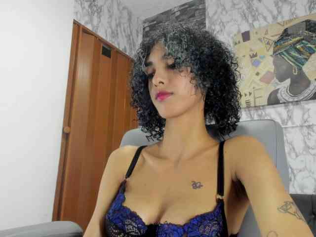 queencuarxxo webcam