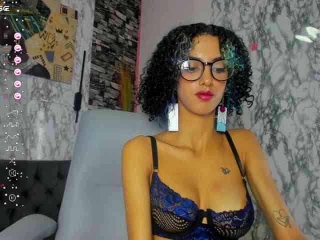 queencuarxxo webcam