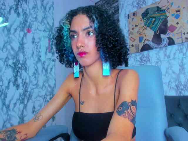 queencuarxxo webcam