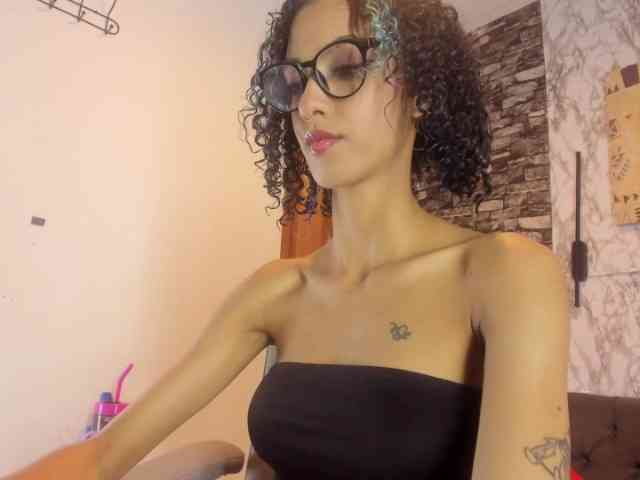 queencuarxxo webcam
