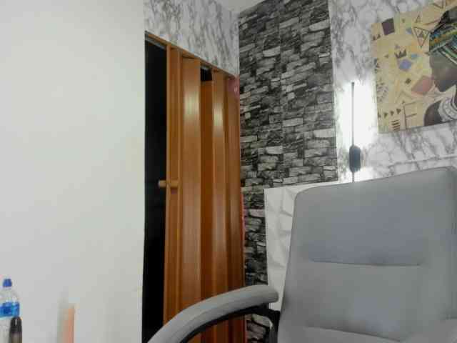 queencuarxxo webcam