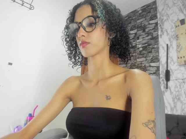 queencuarxxo webcam