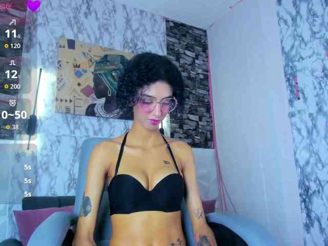 queencuarxxo webcam