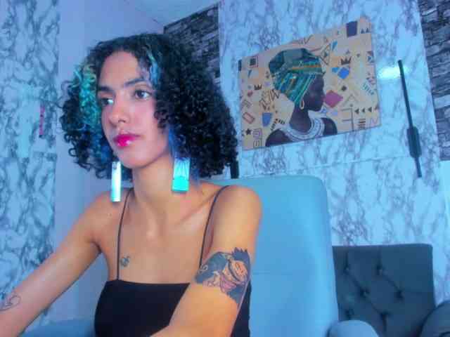 queencuarxxo webcam