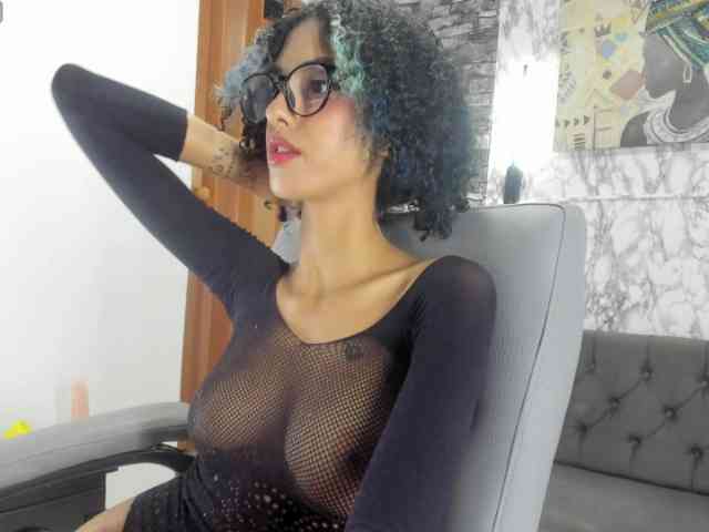 queencuarxxo webcam