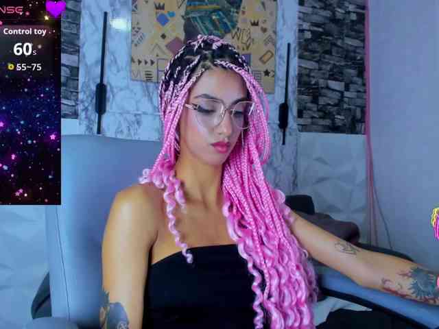 queencuarxxo webcam