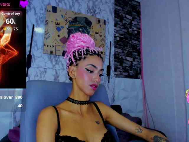 queencuarxxo webcam