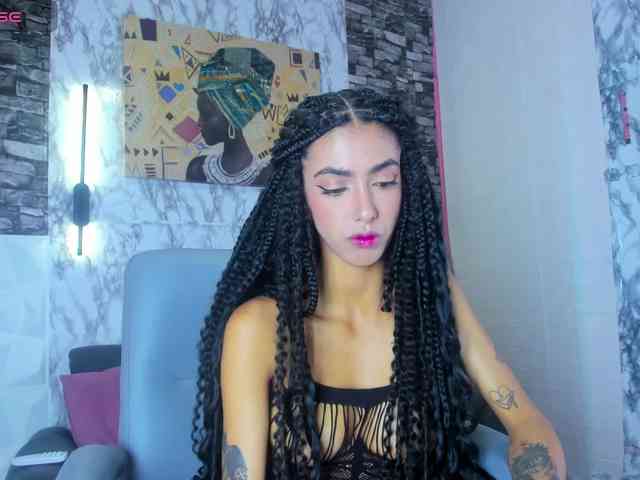 queencuarxxo webcam