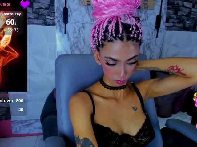 queencuarxxo webcam