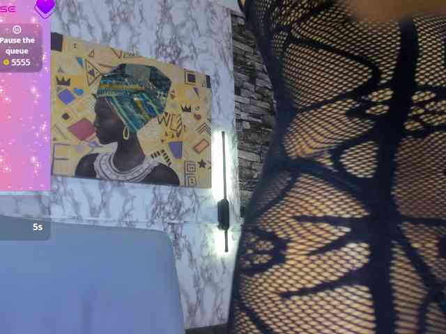 queencuarxxo webcam