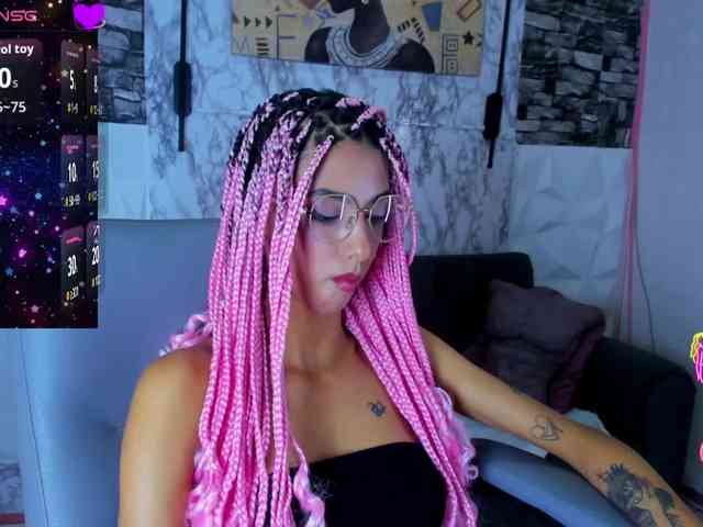 queencuarxxo webcam