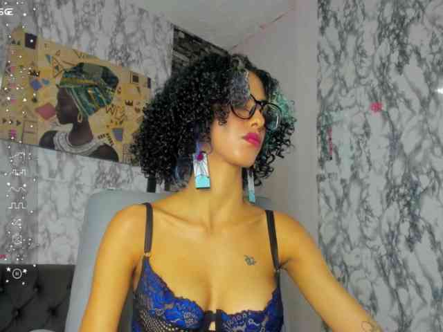 queencuarxxo webcam