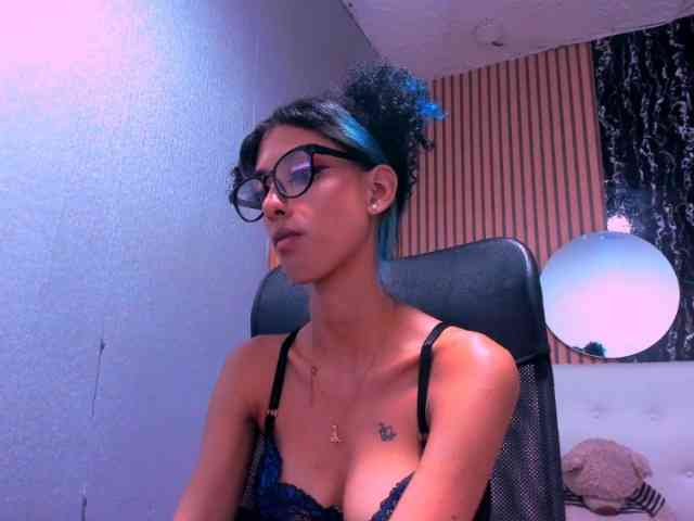 queencuarxxo webcam