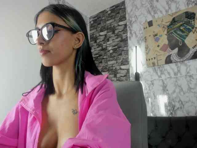 queencuarxxo webcam