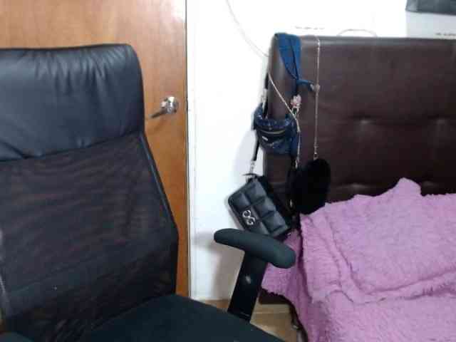 Queen-Camila Live Webcam on BongaCams