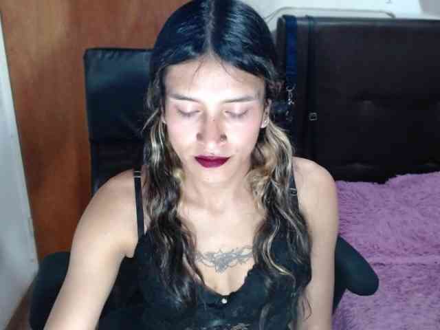 Queen-Camila's Sexcam