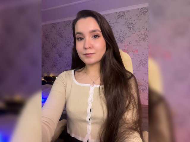 annie-fleur's BongaCams show and profile