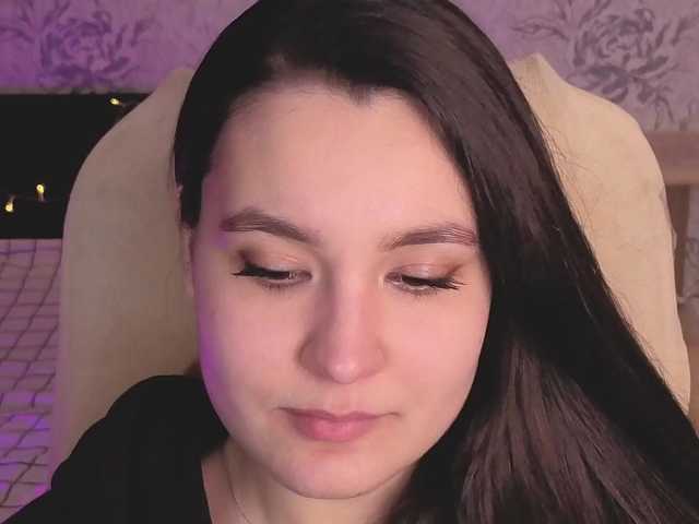 annie-fleur's BongaCams show and profile