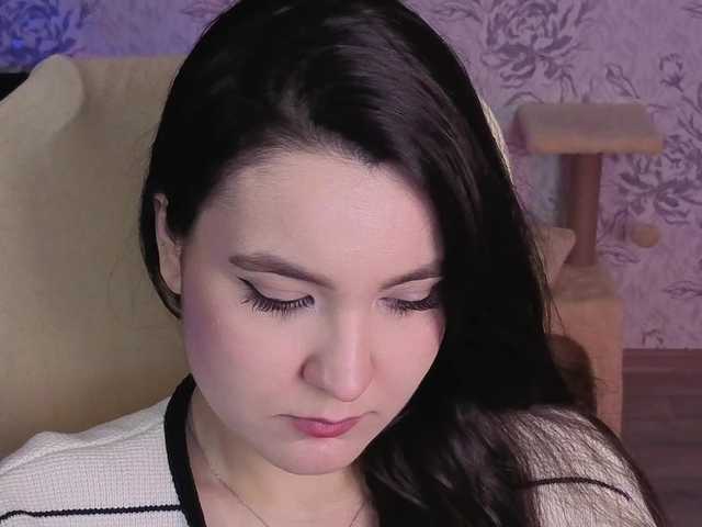 annie-fleur's BongaCams show and profile