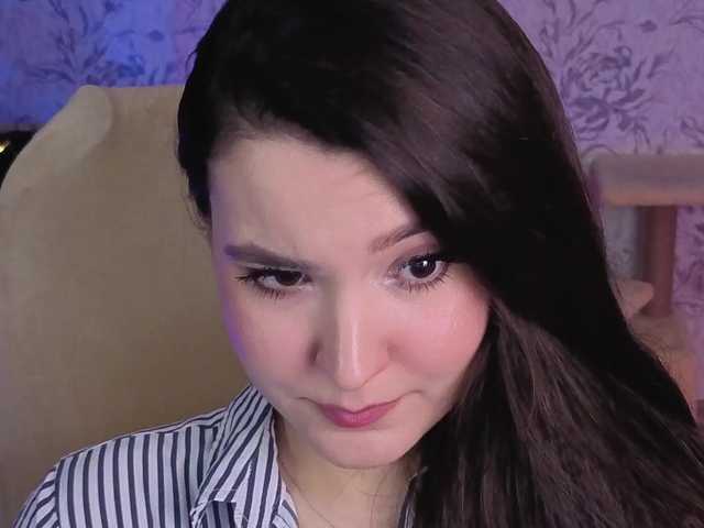 annie-fleur's BongaCams show and profile