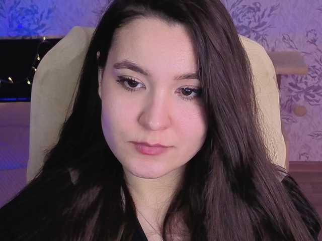 annie-fleur's BongaCams show and profile