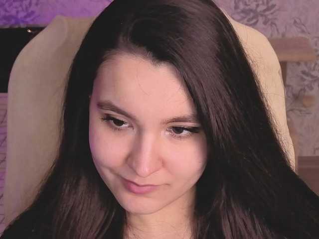 annie-fleur's BongaCams show and profile