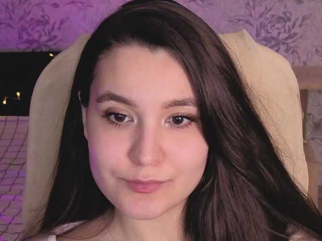 annie-fleur's BongaCams show and profile