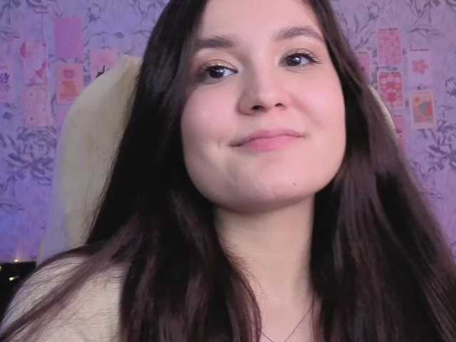 annie-fleur's BongaCams show and profile