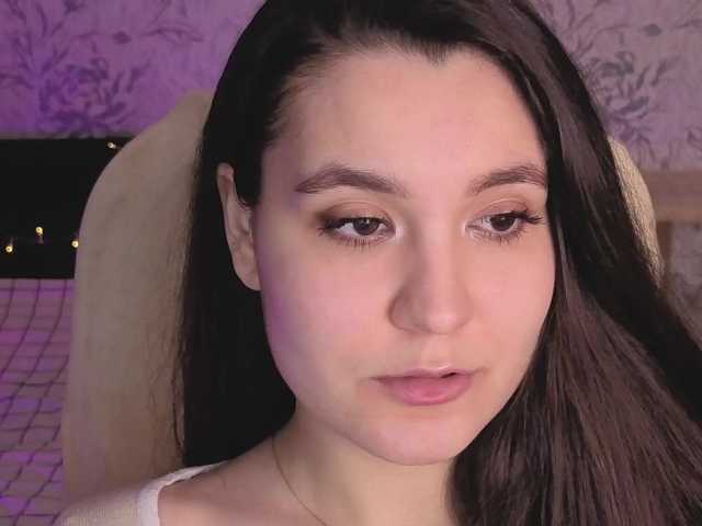 annie-fleur's BongaCams show and profile