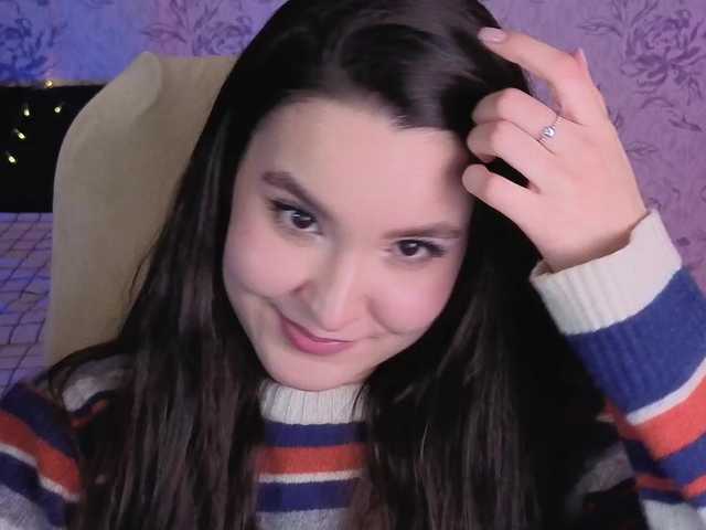 annie-fleur's BongaCams show and profile