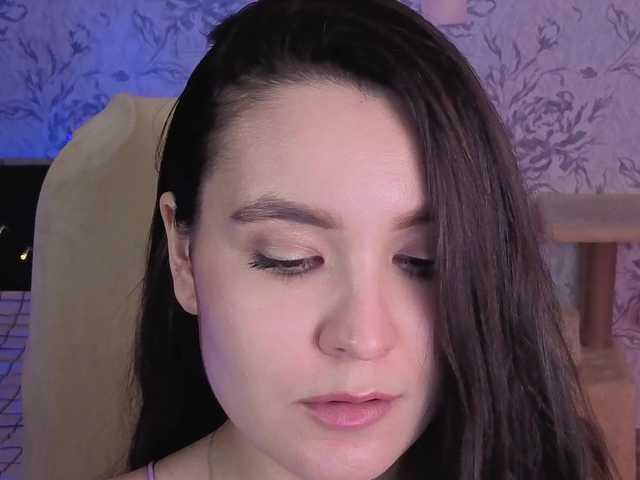 annie-fleur's BongaCams show and profile