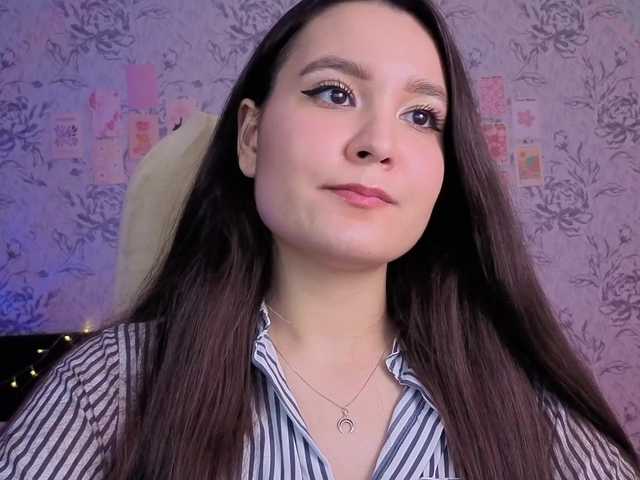 annie-fleur from BongaCams is Freechat