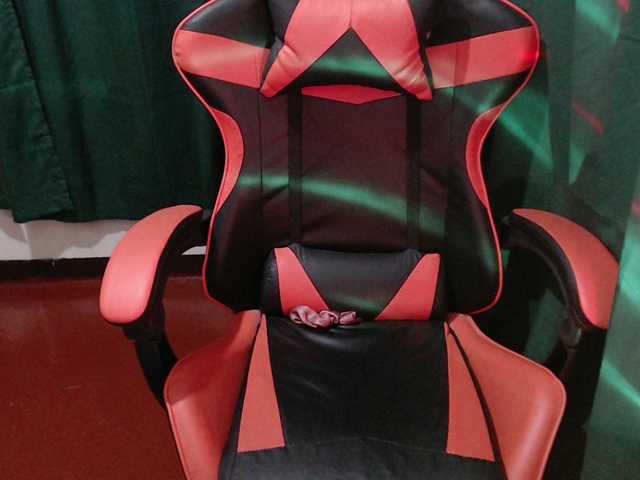 Enchantressxxshaira's BongaCams show and profile