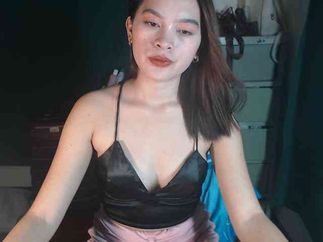 Enchantressxxshaira webcam