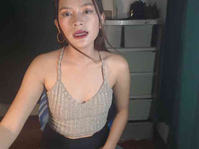 Enchantressxxshaira webcam