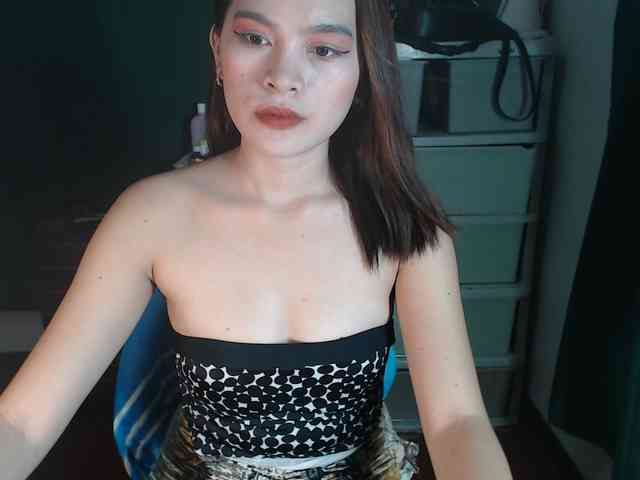 Enchantressxxshaira webcam