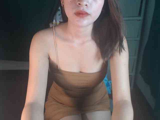 Enchantressxxshaira webcam