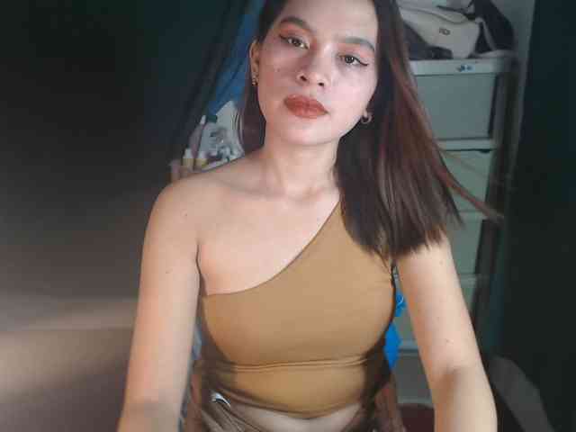 Enchantressxxshaira webcam