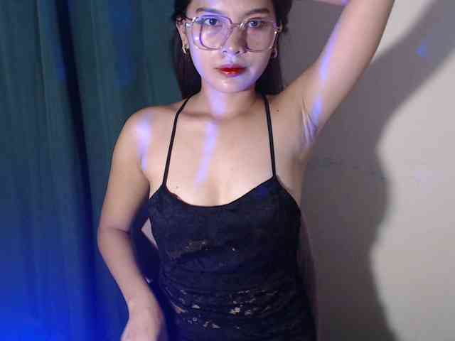 Enchantressxxshaira webcam