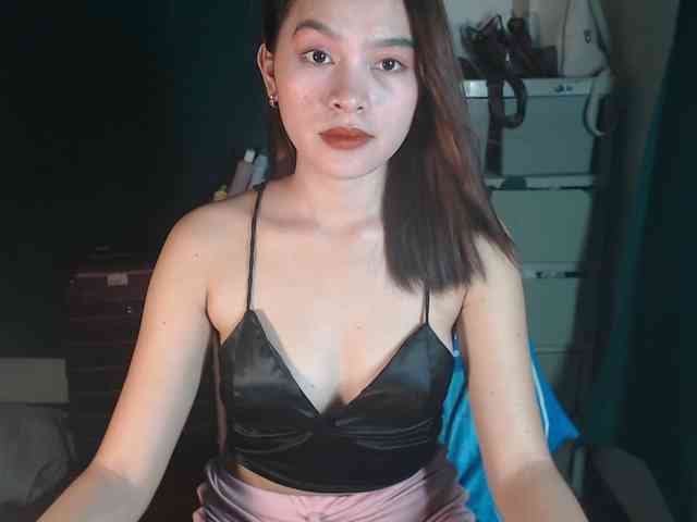 Enchantressxxshaira webcam