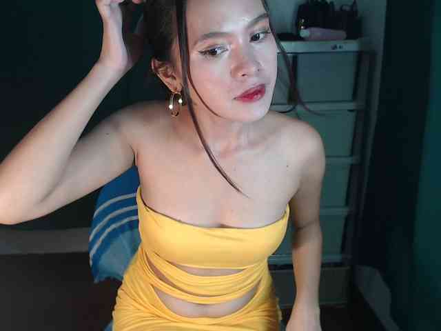 Enchantressxxshaira webcam
