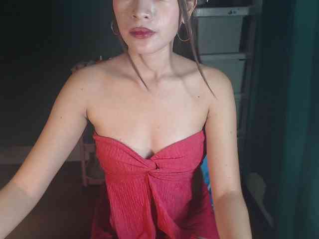 Enchantressxxshaira webcam