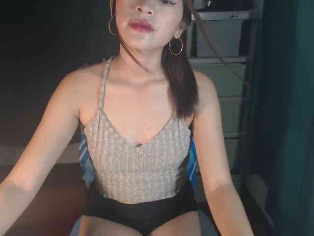 Enchantressxxshaira webcam