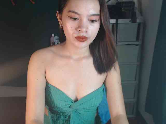 Enchantressxxshaira webcam