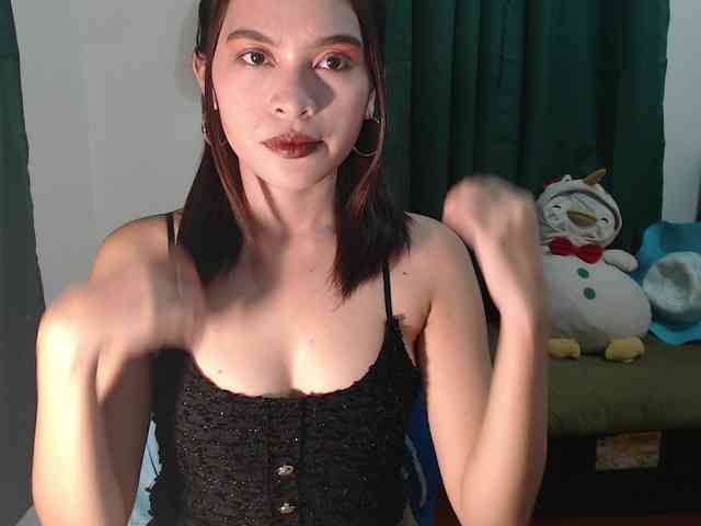 Enchantressxxshaira webcam