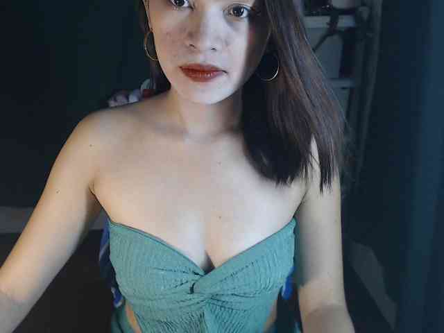 Enchantressxxshaira webcam