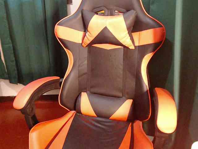 Enchantressxxshaira webcam