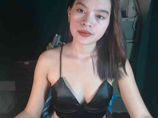 Enchantressxxshaira webcam