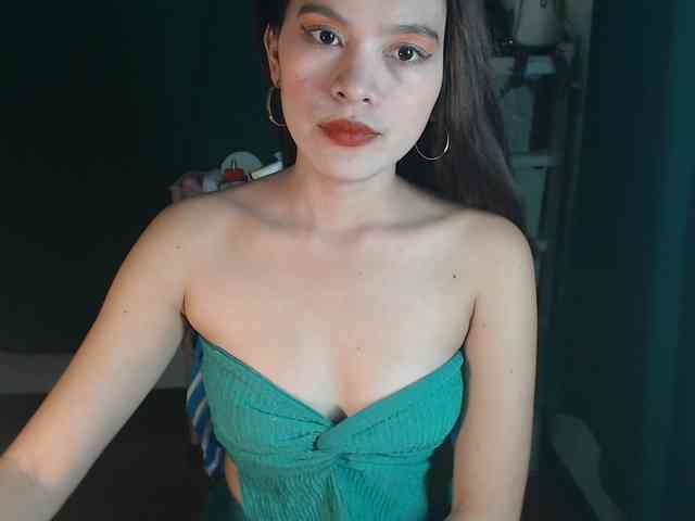 Enchantressxxshaira webcam